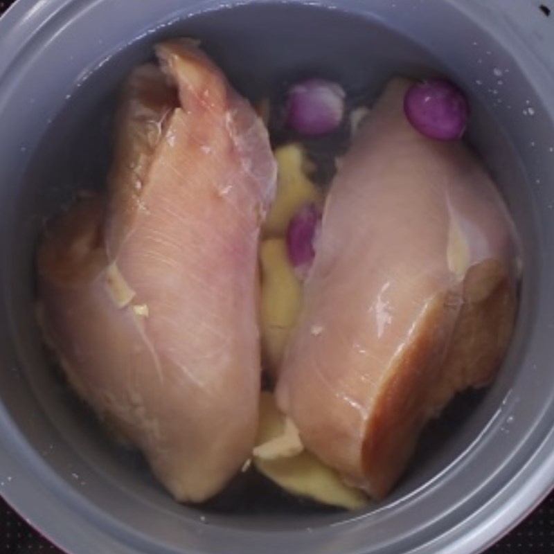 Step 2 Prepare, boil and shred chicken Spicy shredded chicken using an oven
