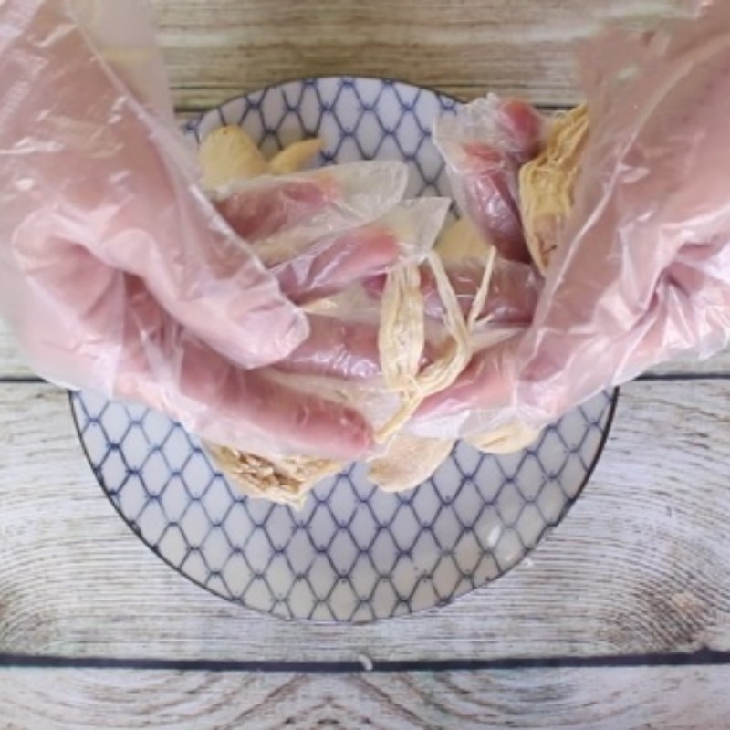 Step 2 Prepare, boil and shred chicken Spicy shredded chicken using an oven