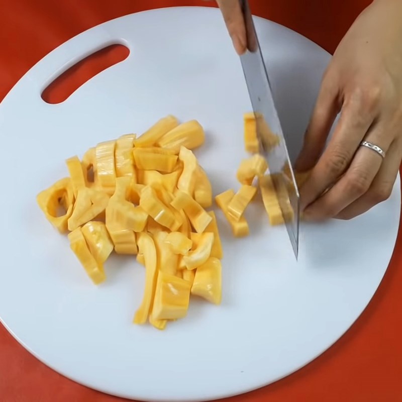 Step 1 Prepare the Jackfruit Jackfruit Ice Cream using a Blender