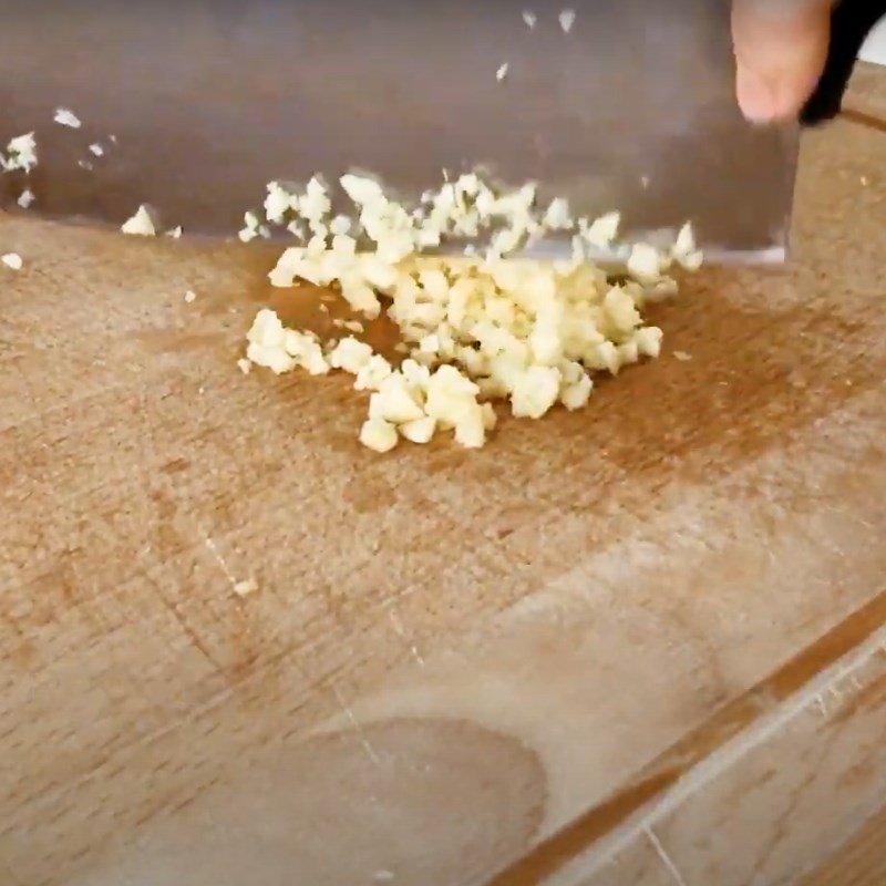 Step 1 Prepare the ingredients for Fried Rice with Dried Shrimp and Egg