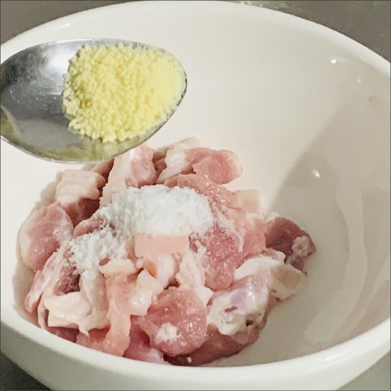 Step 1 Prepare ingredients for jackfruit stir-fried pork