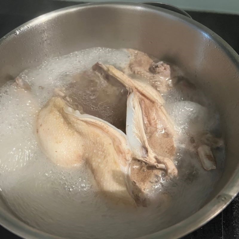 Step 1 Prepare ingredients for Duck Salad with Onions