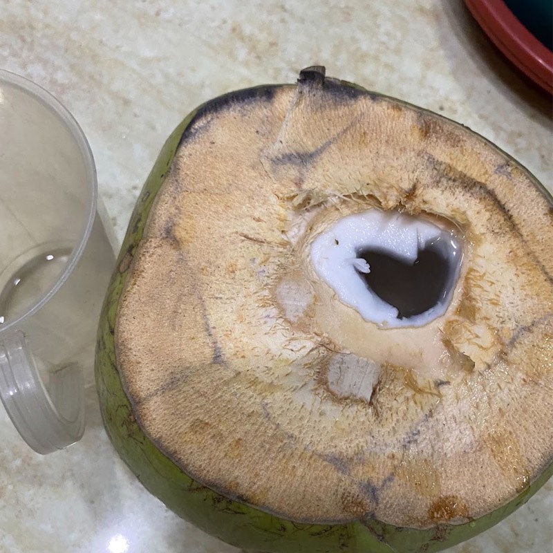 Step 1 Prepare ingredients for Mackerel stewed in coconut water (recipe shared by a user)