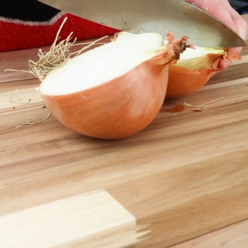 Step 1 Prepare the ingredients for Tsukemen ramen