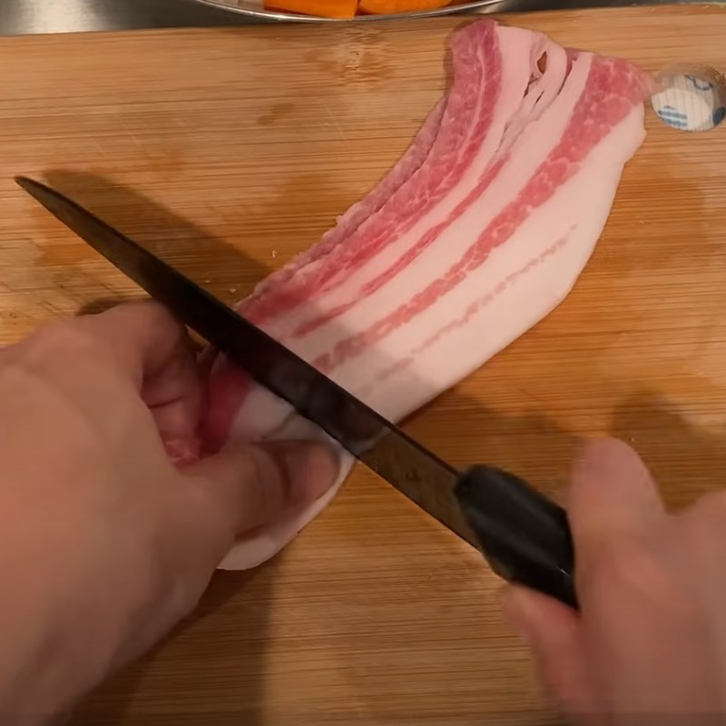 Step 1 Prepare the ingredients for Pork Miso Soup (Tonjiru)
