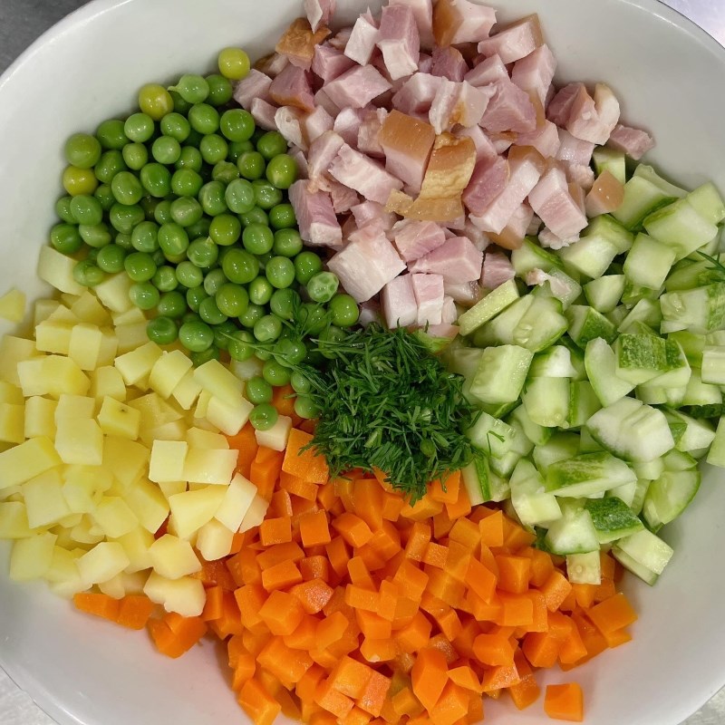 Step 1 Prepare the ingredients for traditional Russian Salad