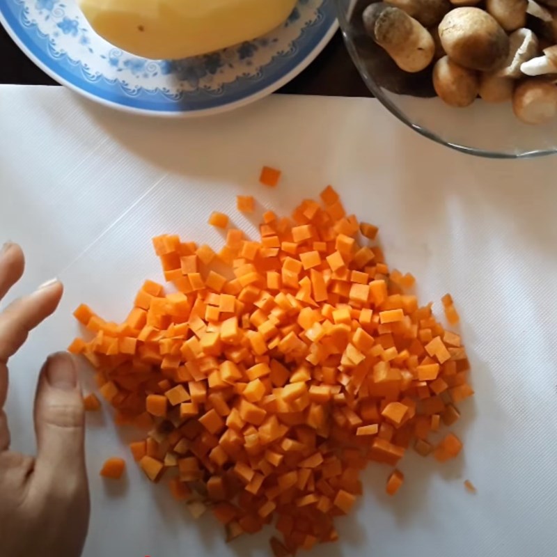 Step 1 Prepare vegetables for Mushroom Porridge with minced meat