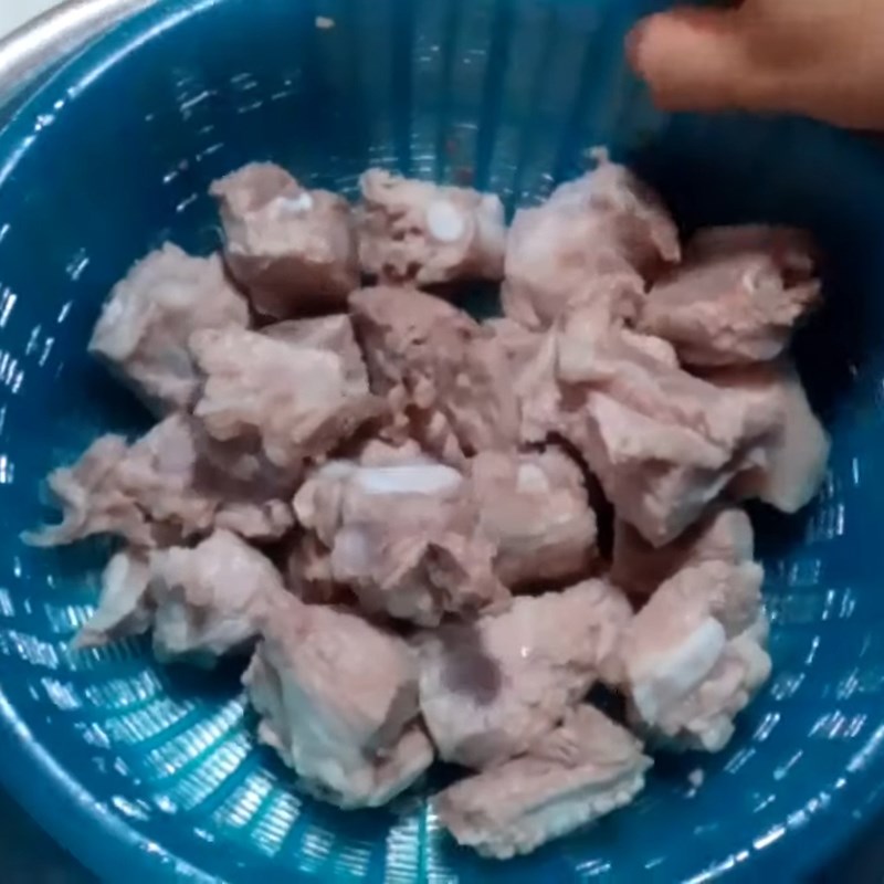 Step 1 Prepare the pork ribs Braised Pork Ribs with Bamboo Shoots