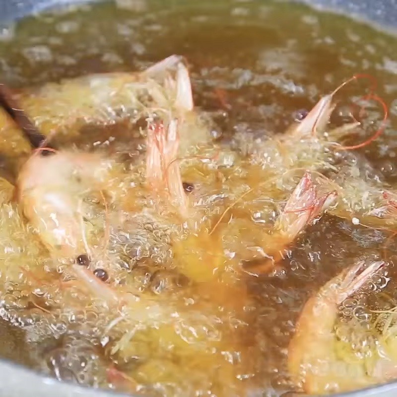 Step 1 Prepare and fry the shrimp Thai style Tamarind Sauce Shrimp