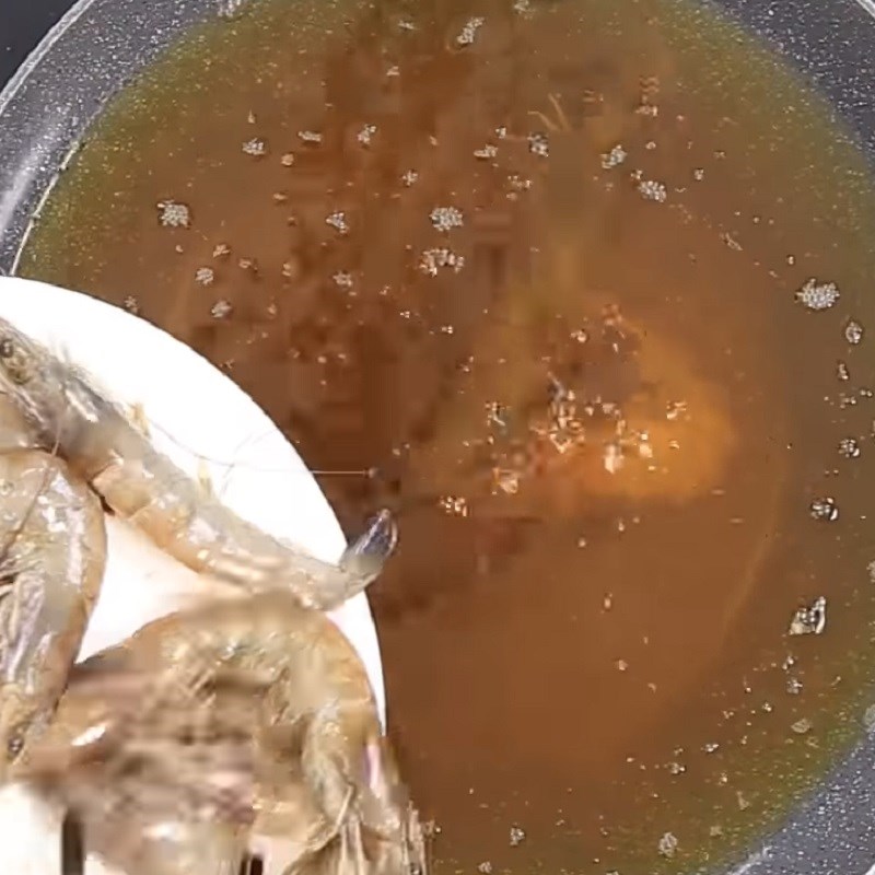 Step 1 Prepare and fry the shrimp Thai style Tamarind Sauce Shrimp