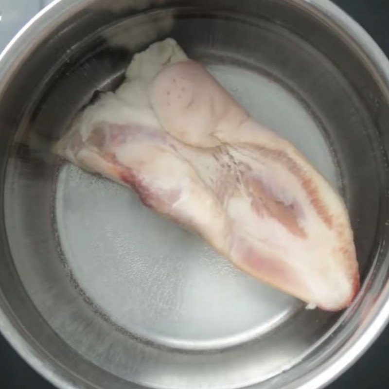 Step 1 Prepare and boil pig skin for Cucumber Pig Skin Salad