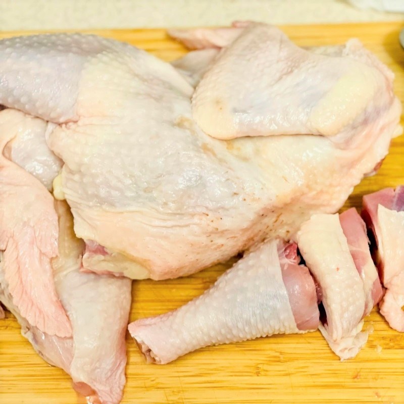 Step 1 Prepare and Marinate Chicken for Old Chicken Hot Pot with Green Pepper and Mushrooms