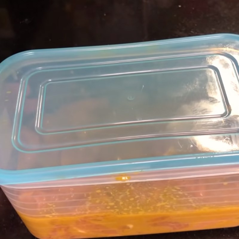 Step 1 Prepare and marinate the ribs Egg rice