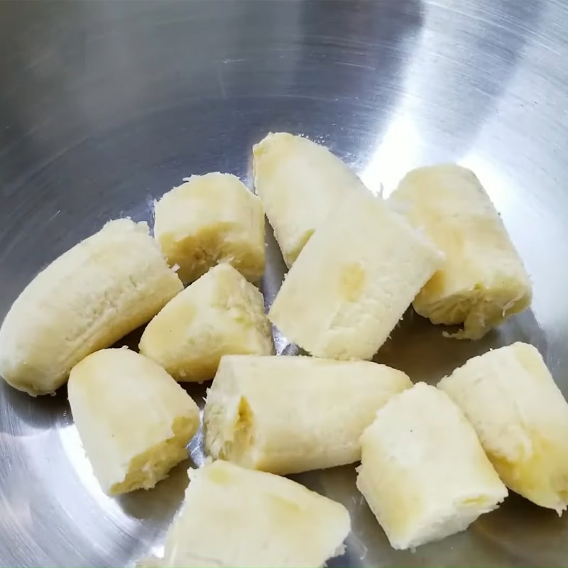 Step 1 Mash the bananas Yogurt Banana Cake using an air fryer