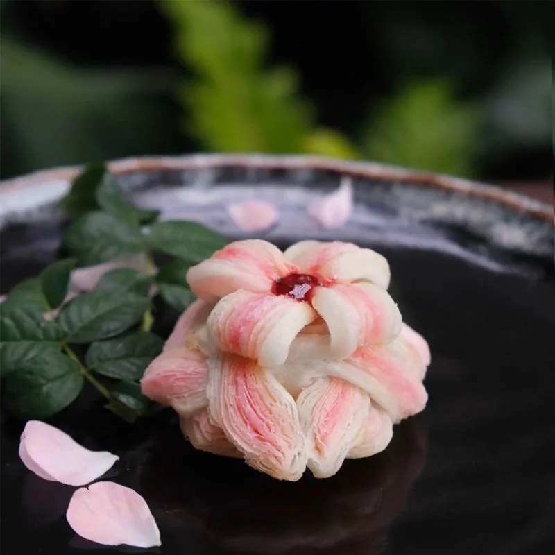 Step 6 Product Lotus Flower Cake