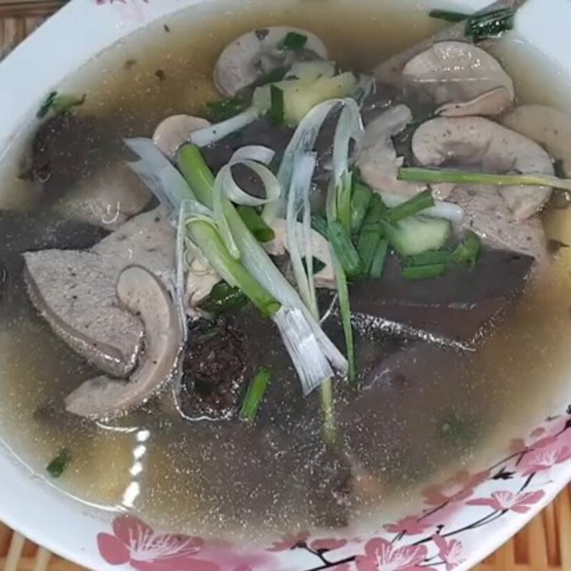 Step 4 Final product Pork offal soup with blood