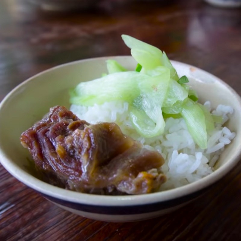 Step 5 Final product Buffalo meat braised in clay pot