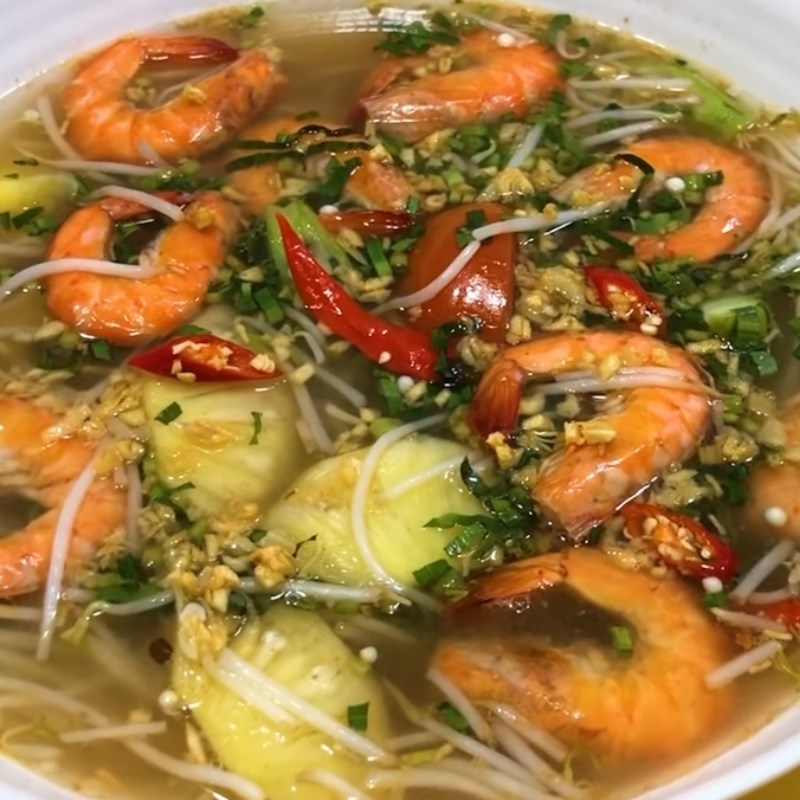 Step 5 Final product of sour shrimp soup with fragrant tomatoes