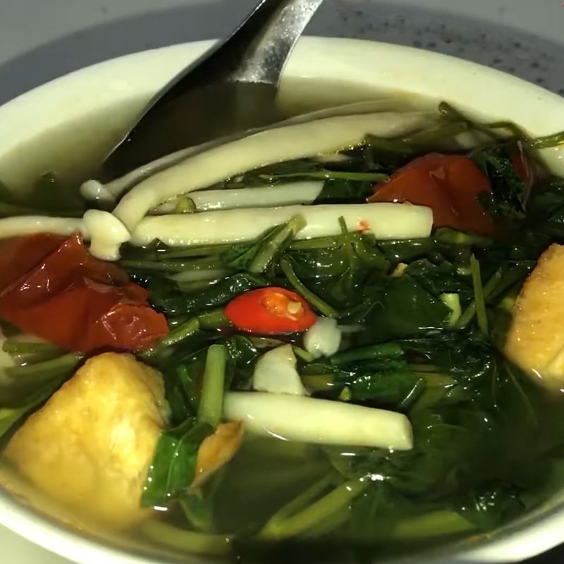 Step 3 Final product Sour soup with water spinach