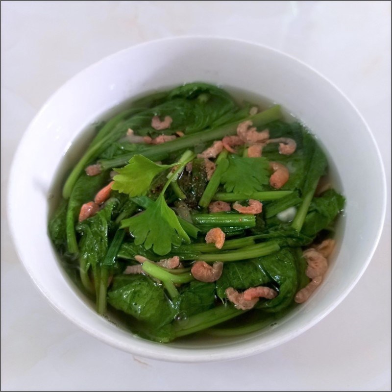 Step 4 Final Product Green mustard soup cooked with dried shrimp