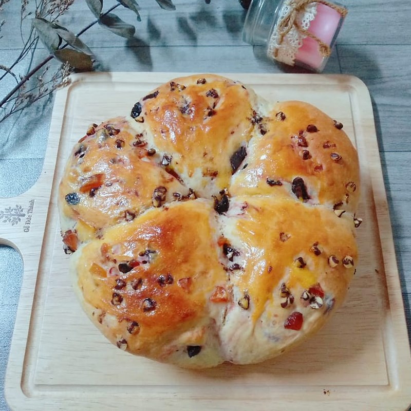 Step 5 Final Product Dried Fruit Jam Bread