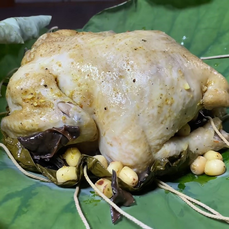Step 7 Finished Product Steamed Chicken with Lotus Leaves