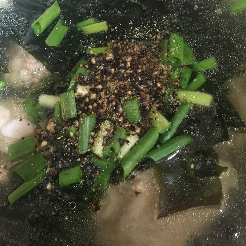 Step 3 Final Product Seaweed Soup with Pork Bones