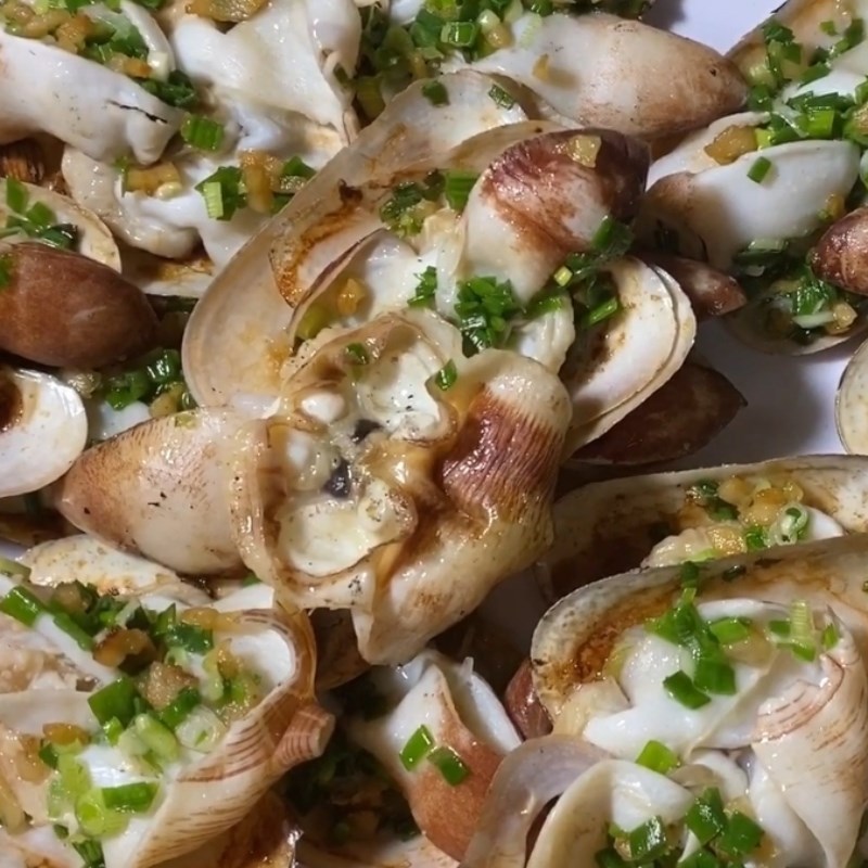 Step 6 Finished Product Grilled Razor Clams with Scallion Oil