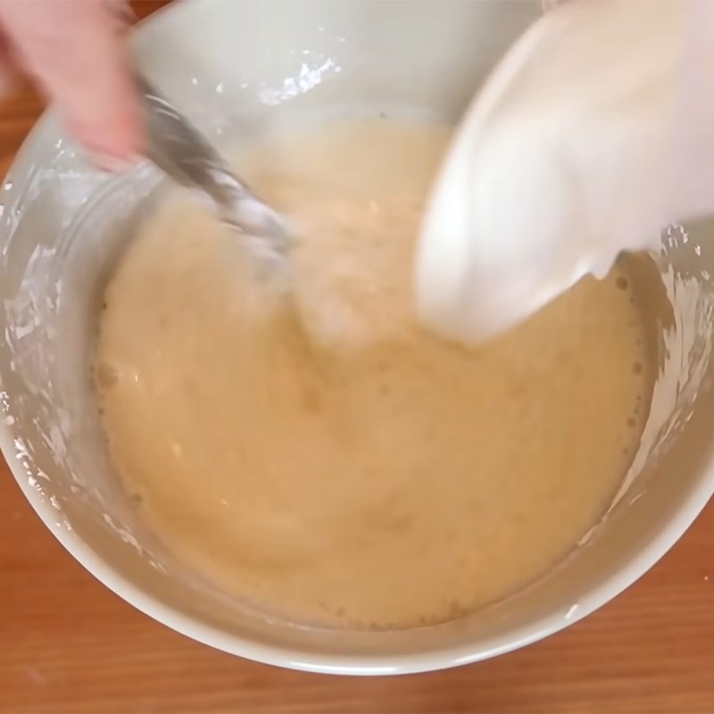 Step 2 Mix the batter with the milk-orange mixture Grilled Fresh Milk Tangerine Cake