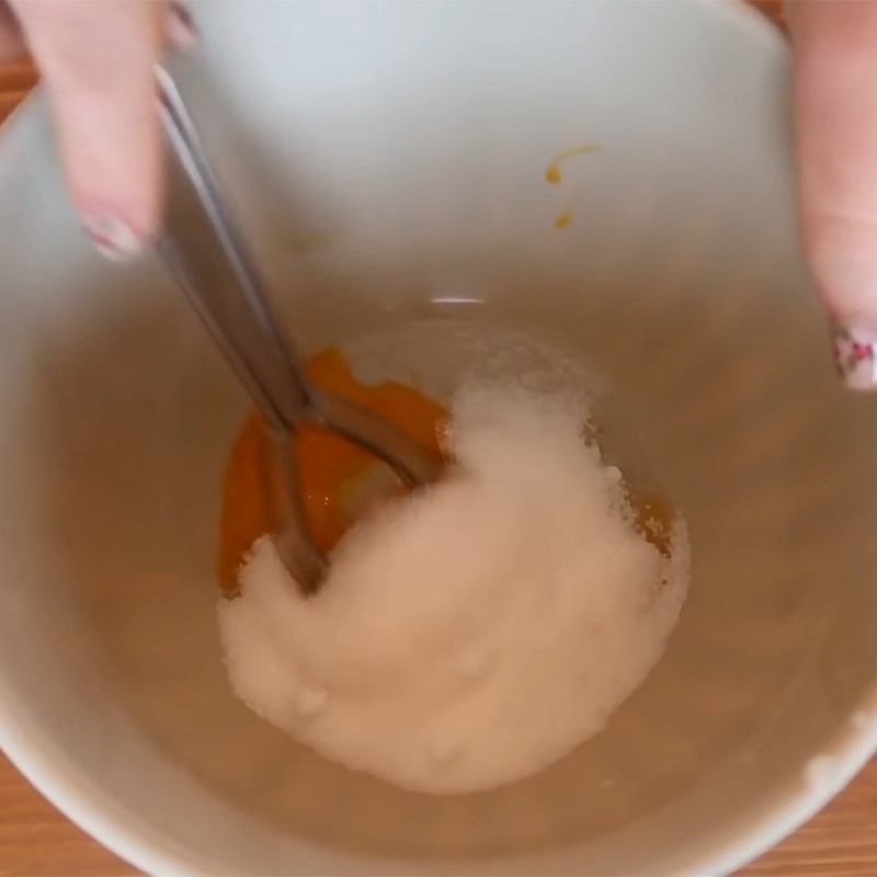 Step 2 Mix the batter with the milk-orange mixture Grilled Fresh Milk Tangerine Cake