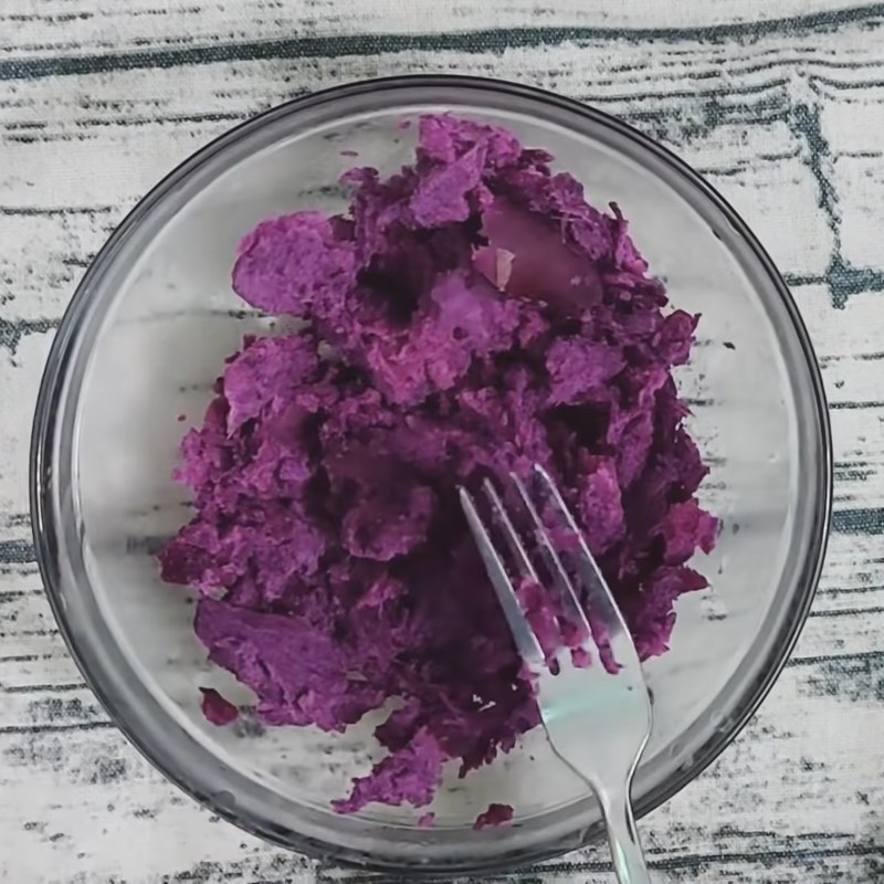 Step 2 Mix the dough Purple sweet potato pearls