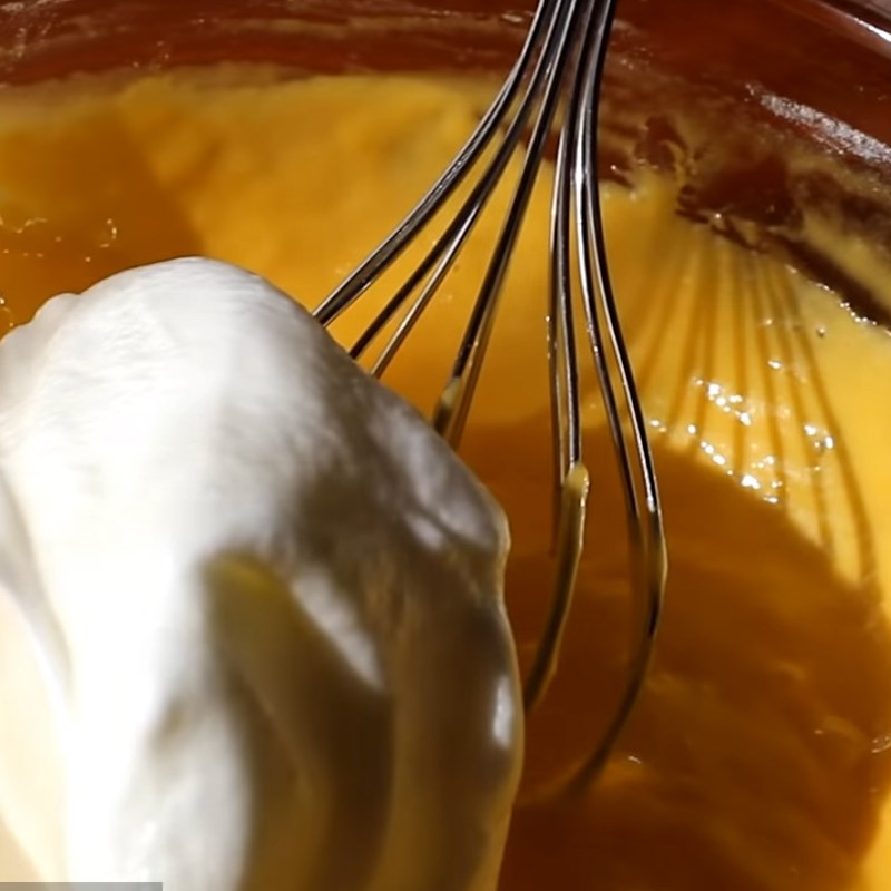 Step 3 Mixing the cake batter Chiffon roll cake