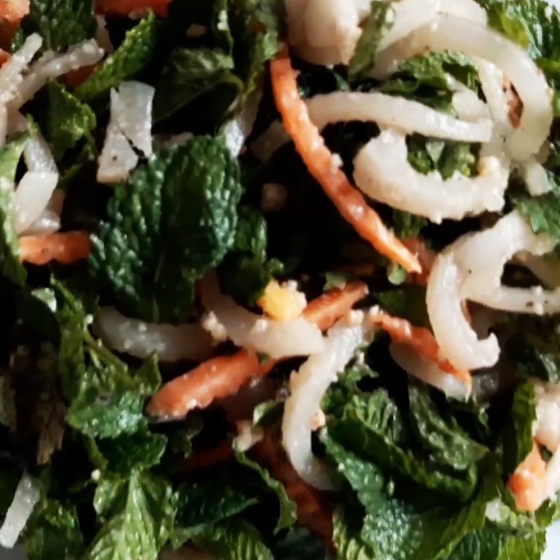 Step 3 Mix the salad Vietnamese coriander salad with pork skin