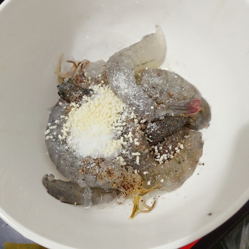 Step 2 Marinate snakehead fish and shrimp Fish noodle soup Kiên Giang