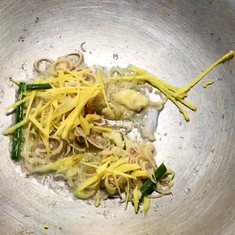 Step 5 Stir-fried beef tripe