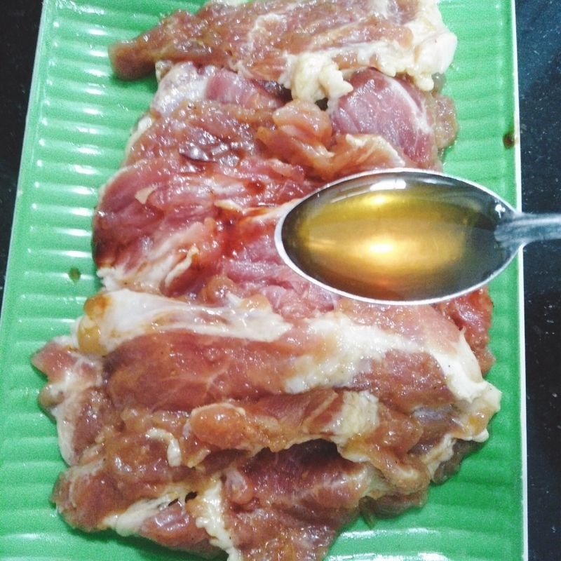 Step 3 Marinating the meat Grilled pork rolls with vegetables