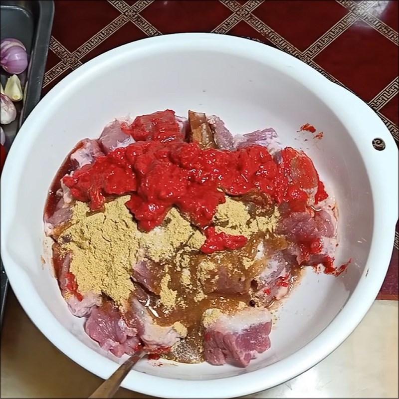 Step 2 Marinate the beef Beef stew with gấc