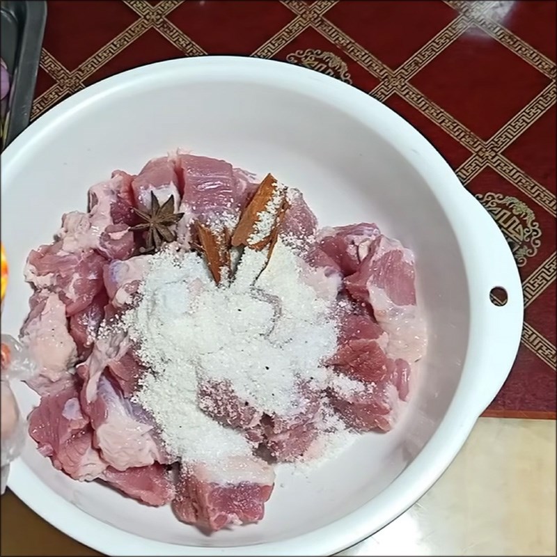 Step 2 Marinate the beef Beef stew with gấc