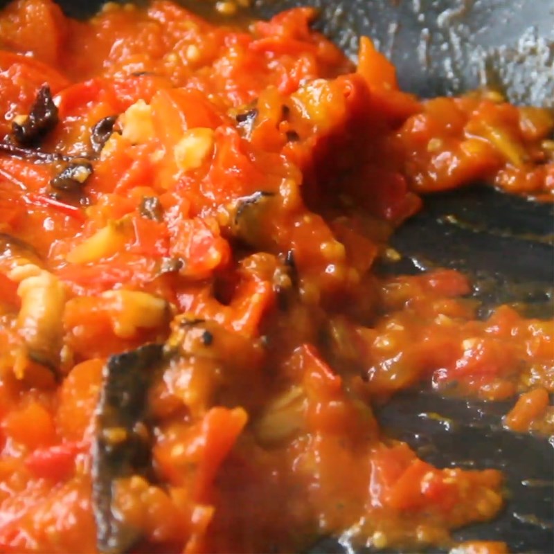 Step 3 Sauté Shiitake Mushrooms and Tomatoes for Tomato Hotpot