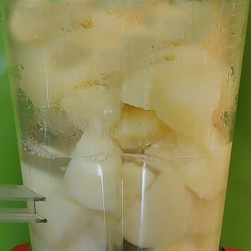 Step 3 Blend the potatoes Potato milk