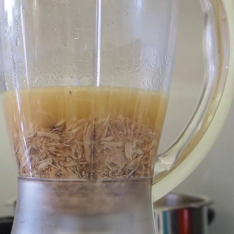 Step 7 Blend and filter the chicken Tori Paitan Ramen