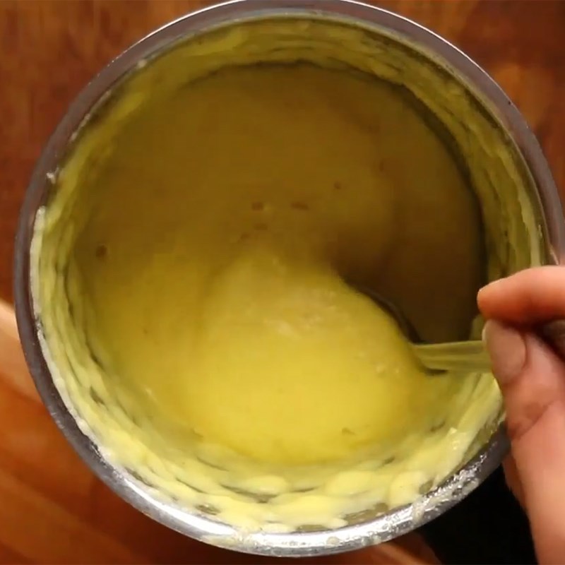 Step 2 Blend and caramelize pineapple Pineapple milk cream