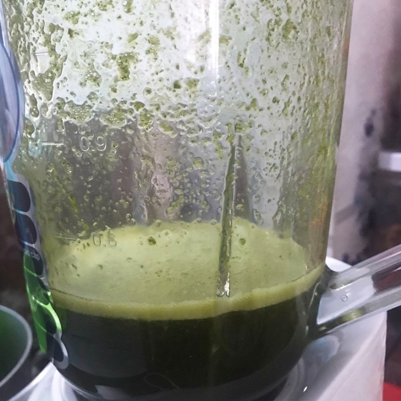 Step 2 Blend pennywort Milk pennywort
