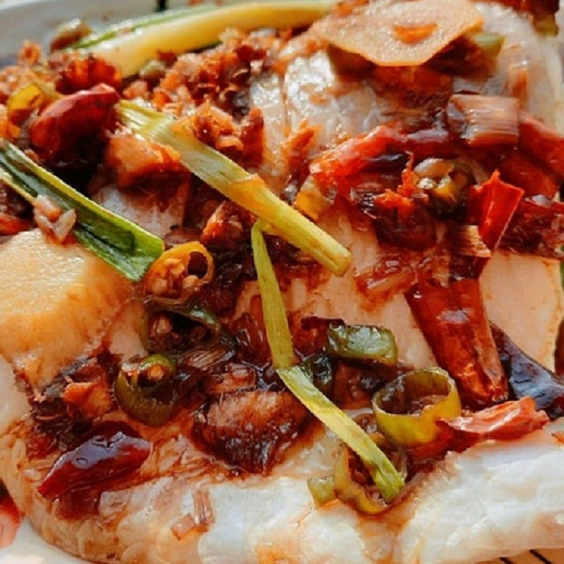 Step 4 Final product Beer steamed carp with spicy chili sauce